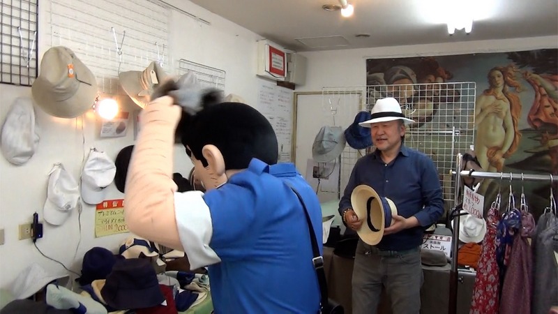 両さんこと両津勘吉と亀有銀座商店街の帽子屋で会った