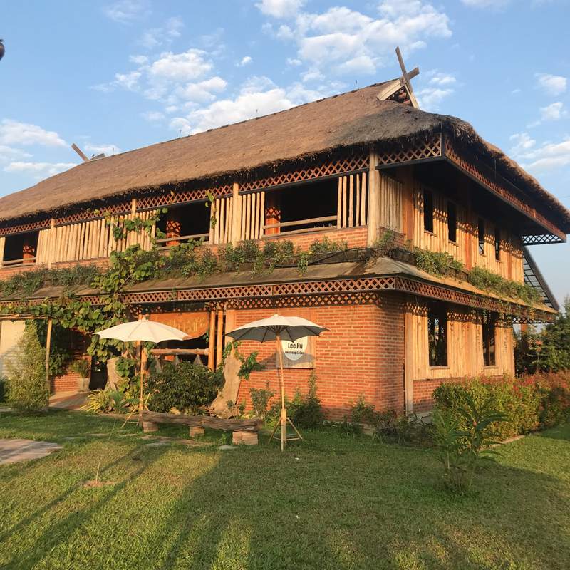 チェンライのおすすすカフェ「Lee Hu Doichang Coffee」を写真で紹介します。