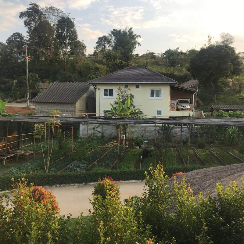 チェンライのおすすすカフェ「Lee Hu Doichang Coffee」を写真で紹介します。