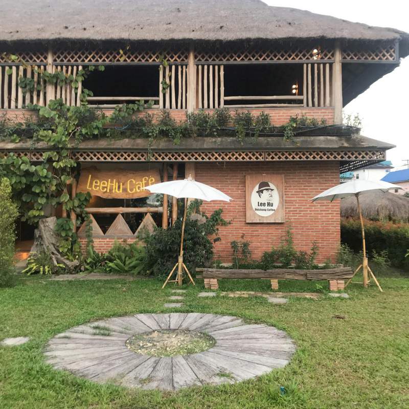 チェンライのおすすすカフェ「Lee Hu Doichang Coffee」を写真で紹介します。