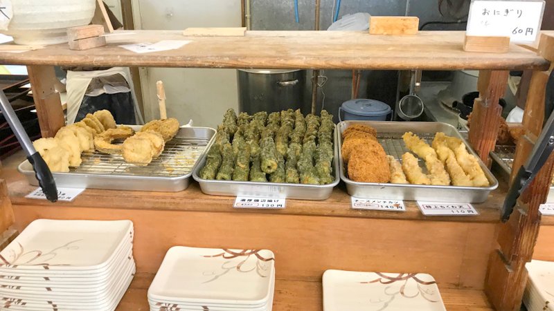 讃岐うどんの有名店「純手打うどん よしや」