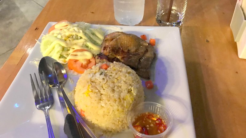 バンコクで食べたチキンステーキセット