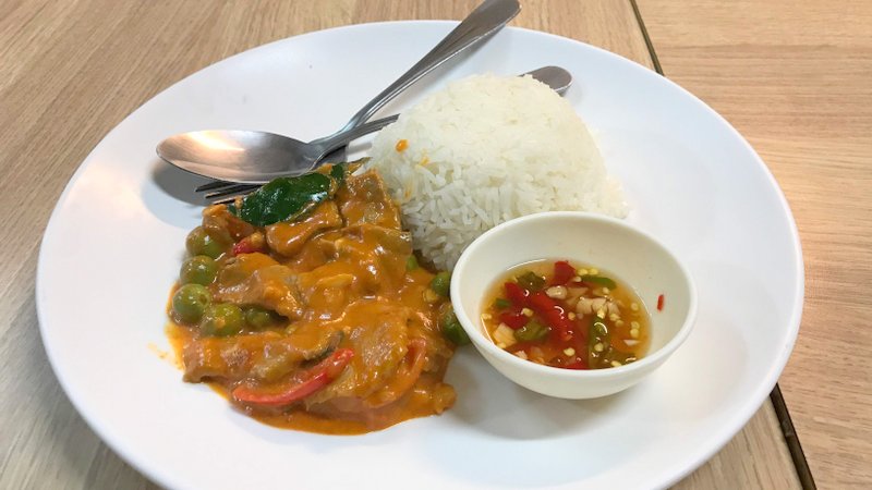 バンコクで食べたチキンウイズカリー