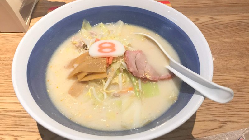 タイのバンコクで食べたぱいたん麺