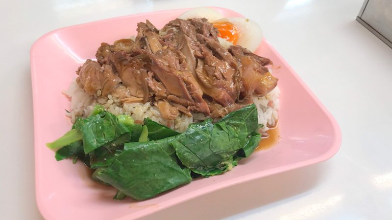 タイのバンコクで食べたポークライス