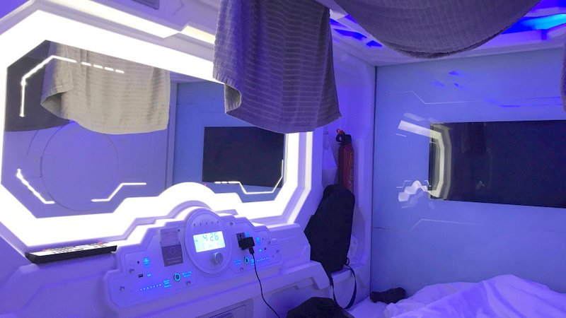 パタヤの近未来的カプセルホテル